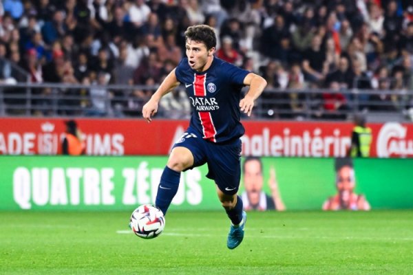 火力升级！若奥-内维斯本菲卡75场加入  6球，加盟巴黎56场加入  16球