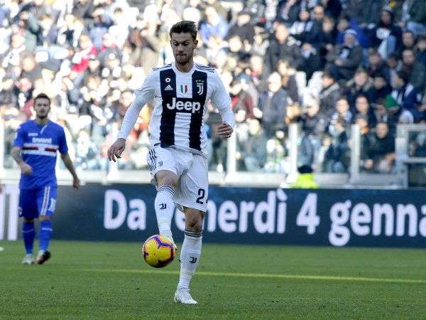 记者：法里奥利正接近波尔图帅位，他可能要求引进尤文后场球员鲁加尼