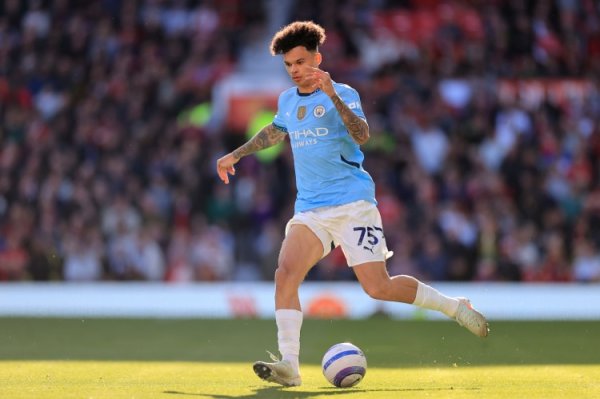 记者：曼城无意今夏放走奥赖利，瓜迪奥拉对他很满意