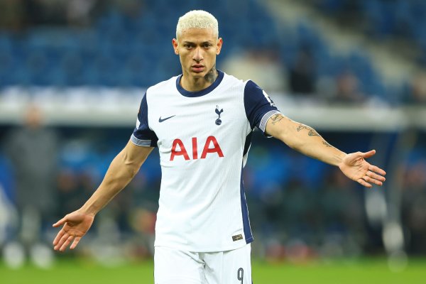 电讯报：热刺曾想将理查利森加入到埃泽的交易