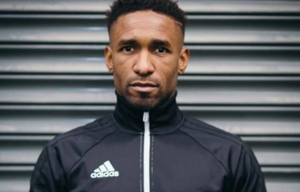 达伦本特：迪福终结能力出众，他巅峰期  时比当时曼联所有前场球员都出色