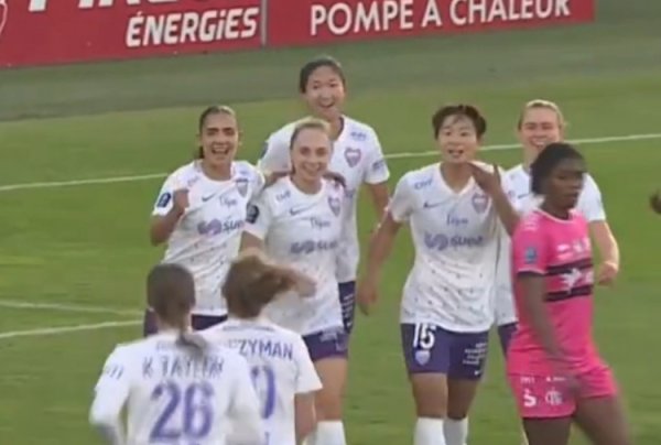 王妍雯泰山压顶顶球破门，第戎女足1-1战平弗勒里91女足