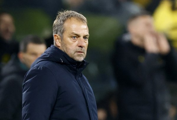 不如去年同期！每体：巴萨全队普遍感到比去年更疲惫  ，弗里克担忧