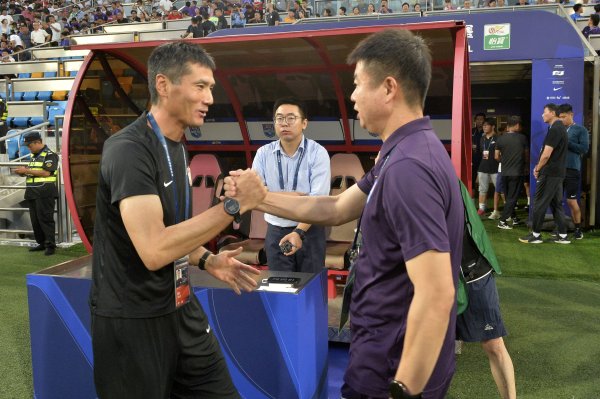 热议国足选帅：邵佳一很有角逐  力 土帅不想多聊，绝对会失败